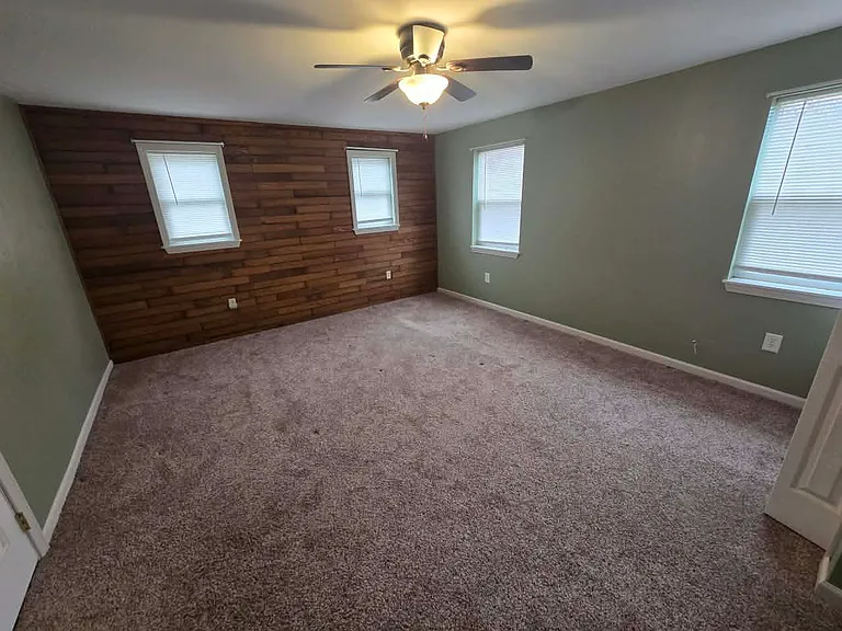 1084 Yale Farm Rd — Photo 23