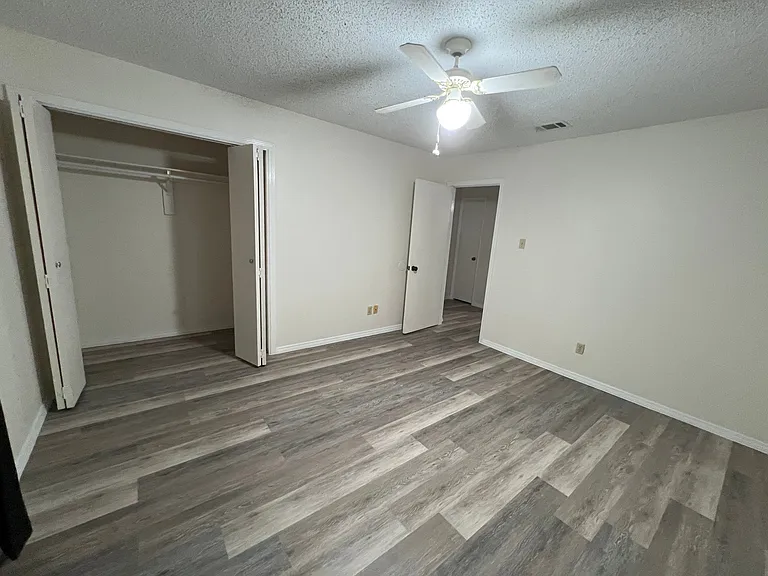 624-630 Wolftrap Dr #626 — Photo 9