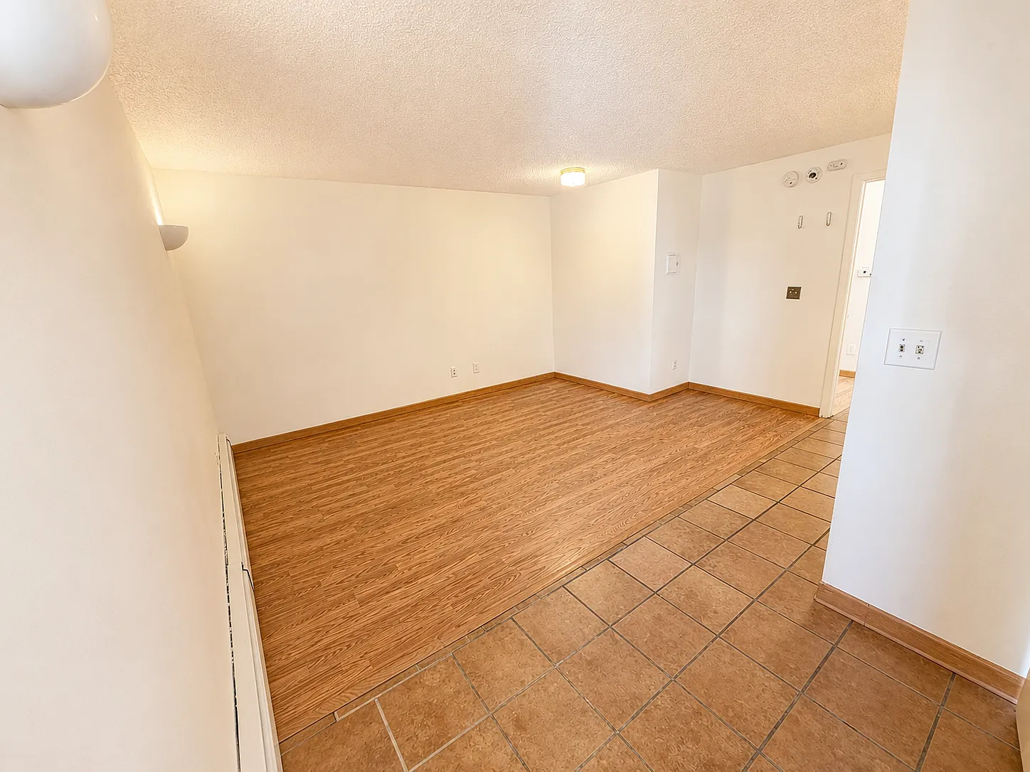 1 bed, 755 sqft, $1,550 — Photo 4