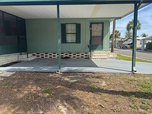 3rd image of 809 Heron Ln