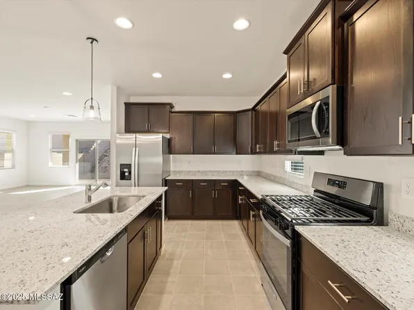 6740 E Via Del Cantillo, Tucson, AZ 85756