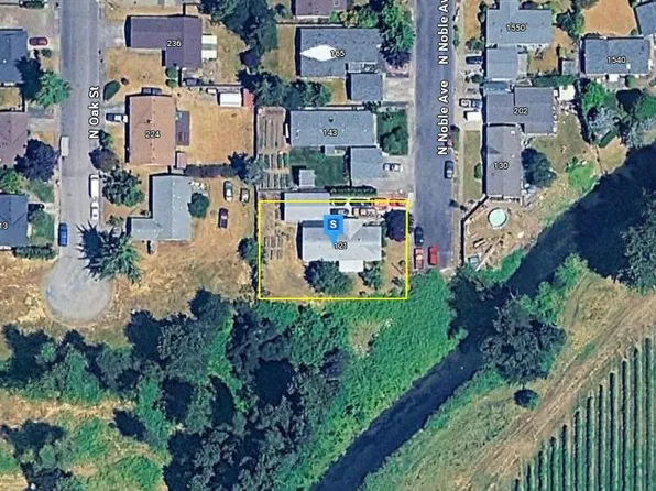 121 N Noble Ave, Stayton, OR 97383