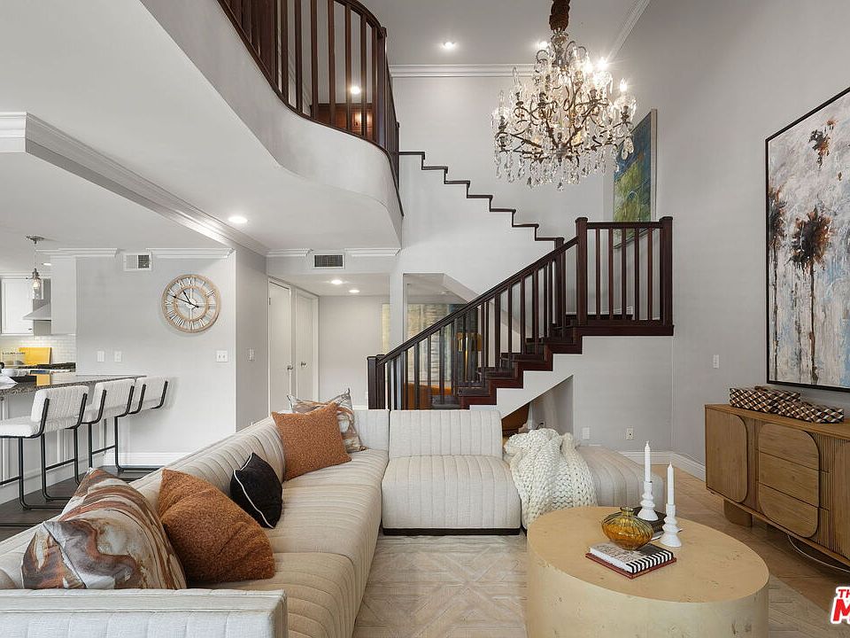 1st image of 1234 Granville Ave APT 4