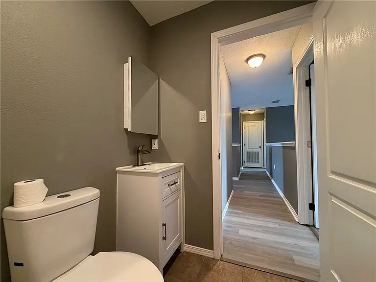 5509 Candace St — Photo 32