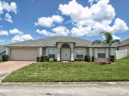 TR5P306MD-home-exterior