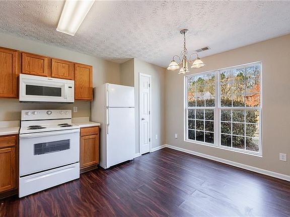 5th image of 3326 Waldrop Trl