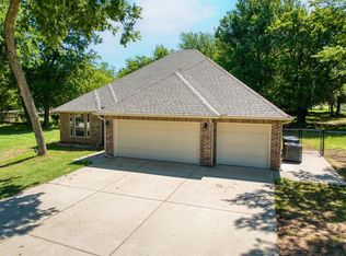 857 County Street 2984, Blanchard, OK 73010