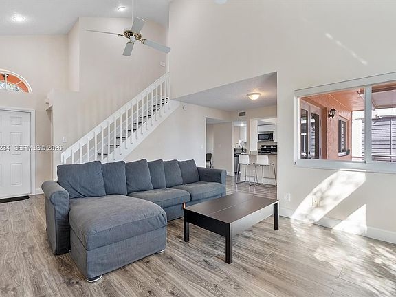 3rd image of 1054 SE 6th Ave