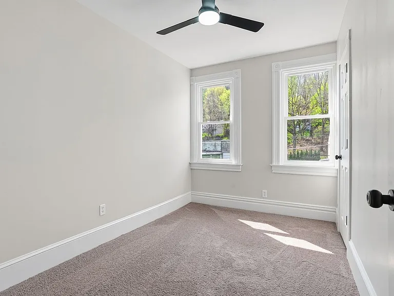 1030 Grand Ave — Photo 11
