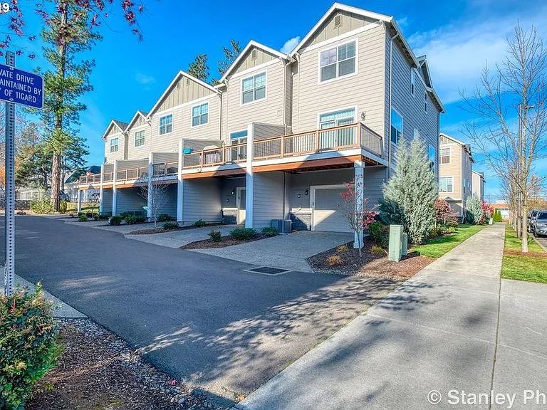 9445 SW 92nd Ave — Photo 16