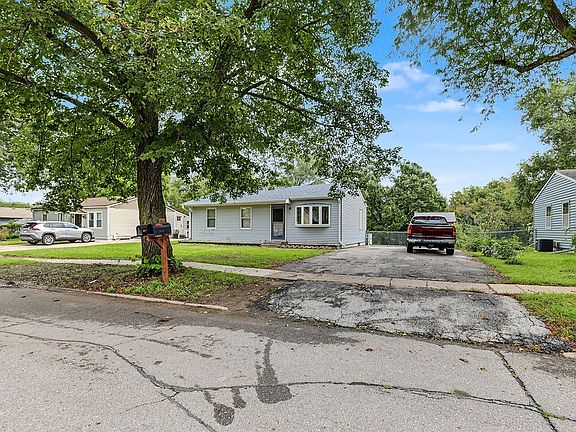 3rd image of 2601 24th St