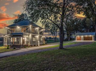 250 Yellow Pole Rd, Council Bluffs, IA 51503