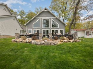 543 Old Trail Dr, Houghton Lake, MI 48629