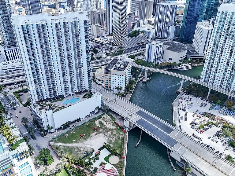 350 S Miami Ave #4110 — Photo 39