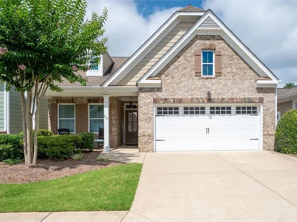 607 Abbey Dr, Woodstock, GA 30188