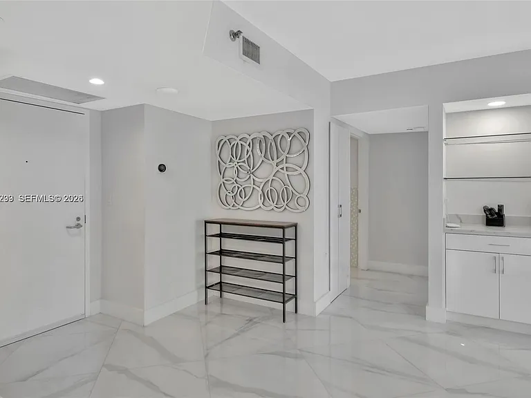 16425 Collins Ave #1612 — Photo 34