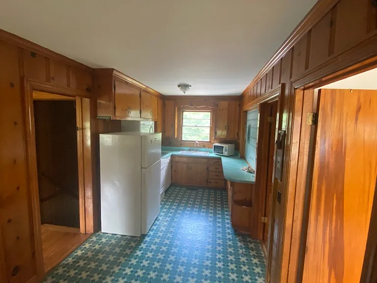 2118 Sanborn Dr — Photo 7