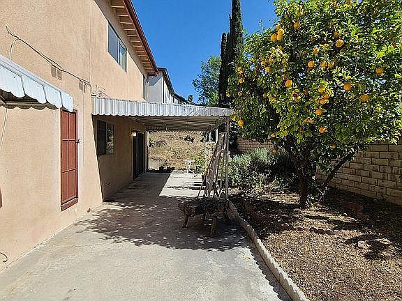 2nd image of 360 Cazador St