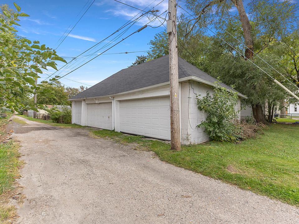 1254 Elm St, photo 19