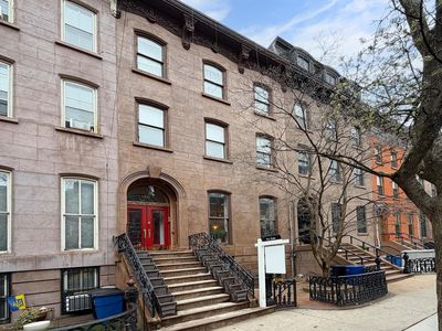 120 Wayne St, Jersey City, NJ, 07302