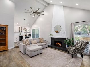 7908 Colony Ln, Lenexa, KS 66215