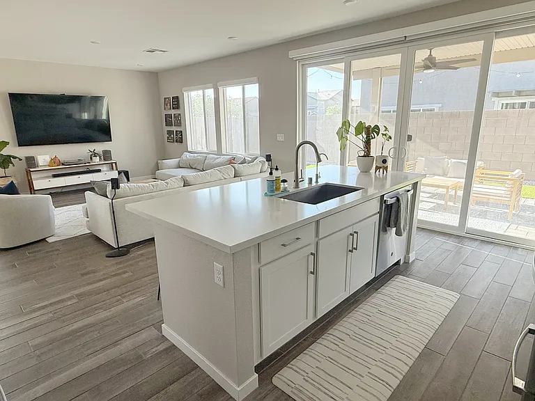 206 Seven Valleys Ct — Photo 5