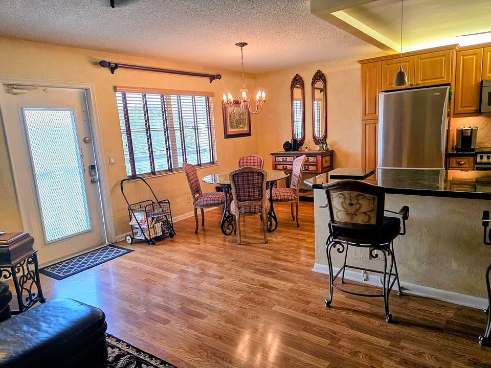 1st image of 4027 Lyndhurst #4027
