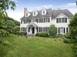 44 Weed St, New Canaan, CT