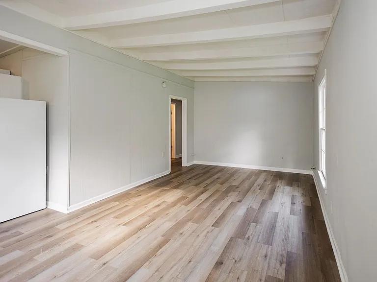 4170 Palace Ave — Photo 15