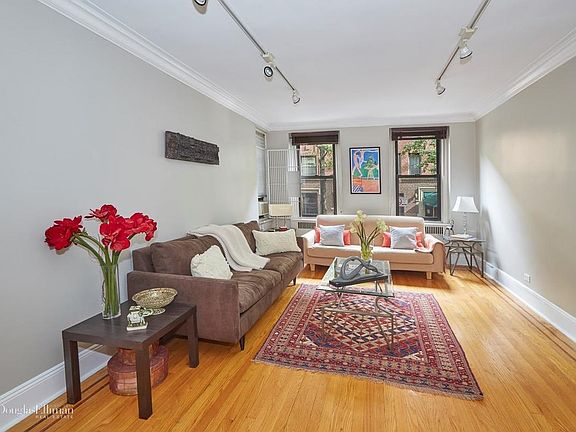 2nd image of 350 E 77th St APT 1N