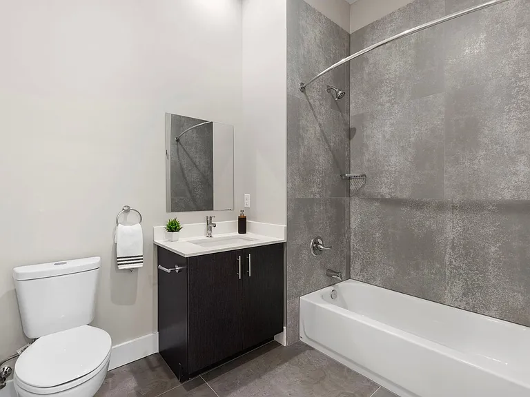 Central 70 Lofts — Photo 35