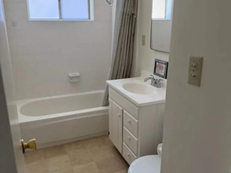 6641 Ivins Dr — Photo 12
