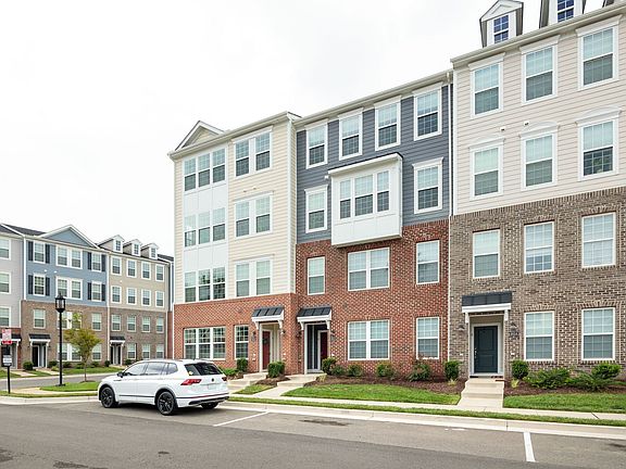 3rd image of 8012 Wistar Glen Dr Unit B