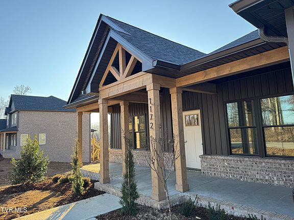 2nd image of 1172 Hawley Rd