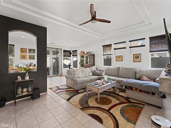 4th image of 1851 Riviera Ave