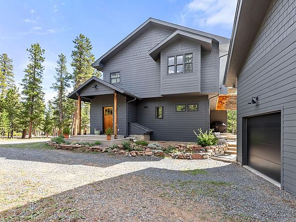 3rd image of 25 Shoshoni Way