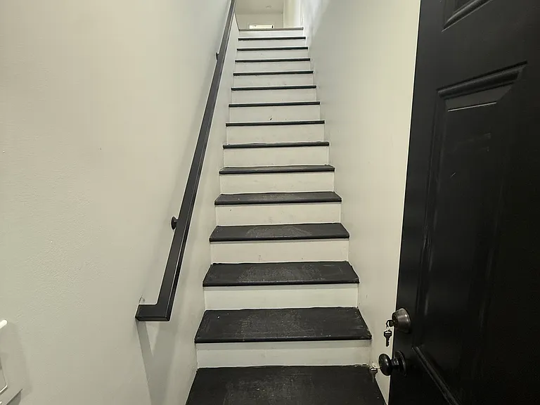 5104 Master St #2 — Photo 3