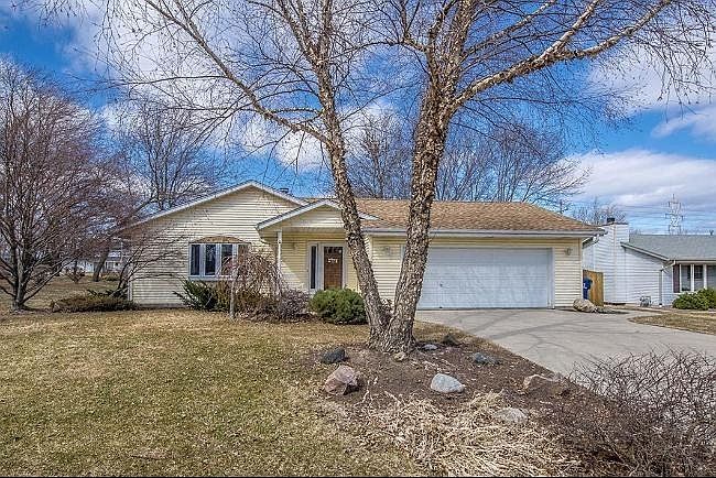 1st image of 480 E Evandale Dr