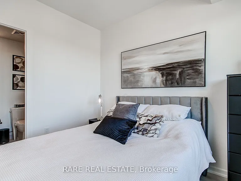 1285 Dupont St #1305 — Photo 26