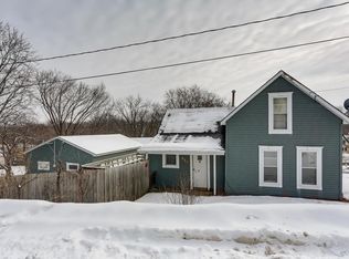 321 3rd St W, Carver, MN 55315