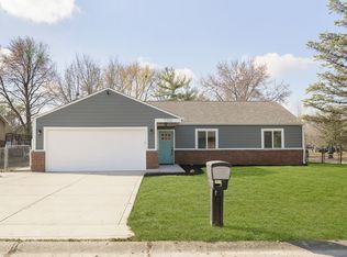 7702 Inverness Dr, Indianapolis, IN 46237