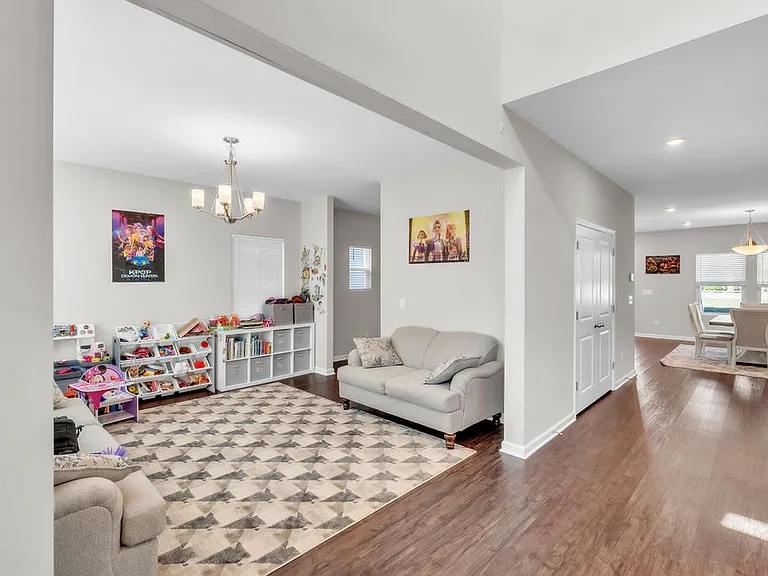 2520 Elm Grant Dr — Photo 4
