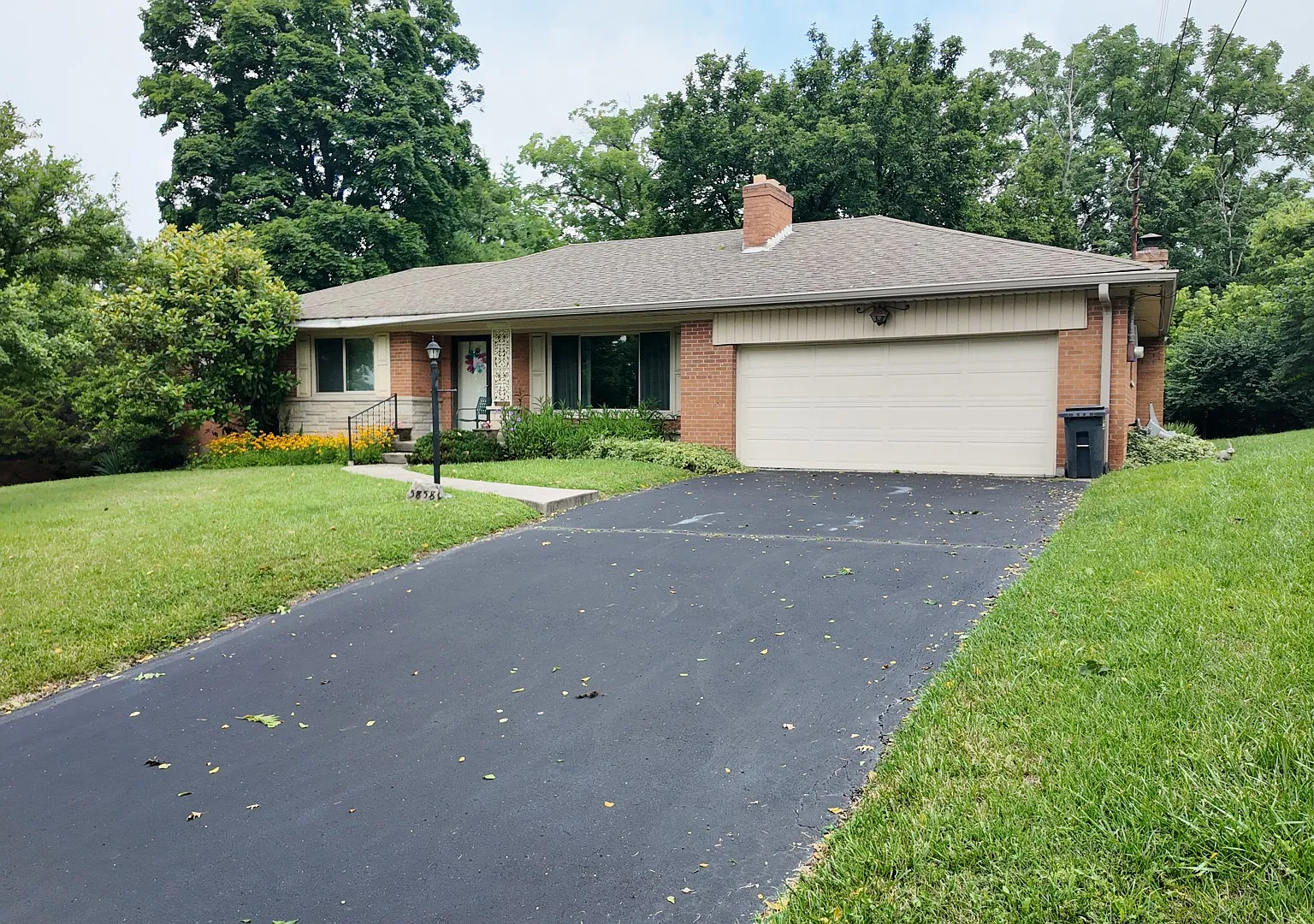 Charming 3-Bed Madeira Schools Home — Photo 1