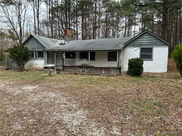 1831 S Waterside Dr, Lanexa, VA 23089