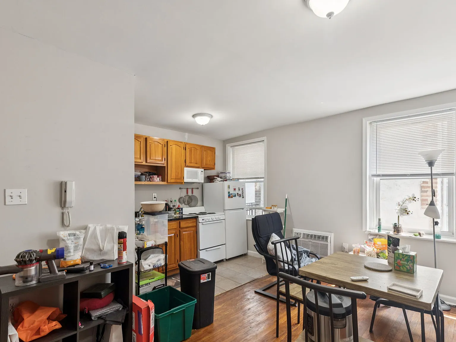 1 bed, $1,090 — Photo 1