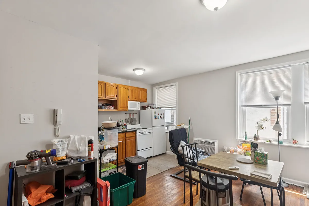 Building Photo - 3416 Spring Garden St #B36