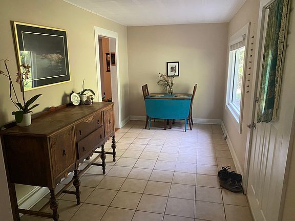 4th image of 40 Pinedale Rd