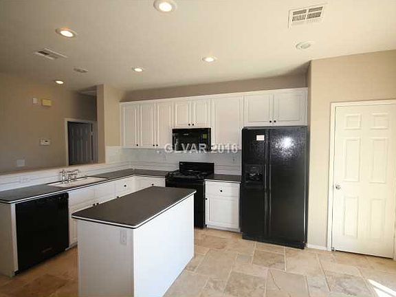 2nd image of 4109 W El Campo Grande Ave
