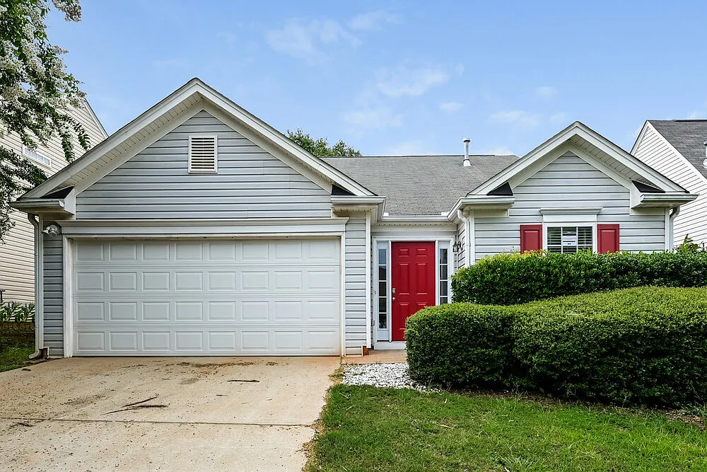 3 bed, 2.0 bath, 1540 sqft, $1,955 — Photo 1