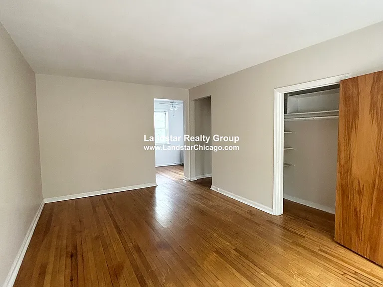 1916 W Lunt Ave #3S — Photo 9